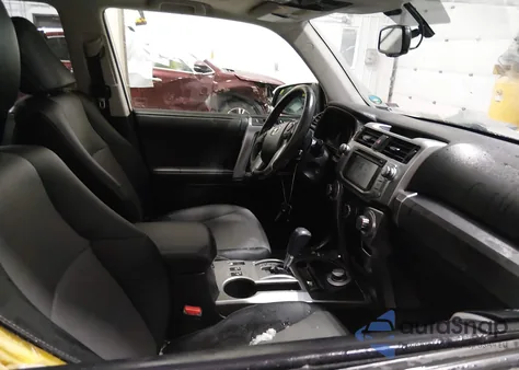 2017 Toyota 4Runner Sr5 Premium z USA, uszkodzony, nr VIN JTEBU5JR3H5431370